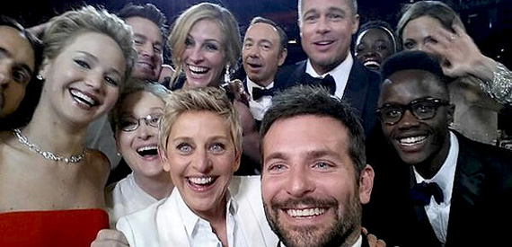 http://www.refoyo.com/weblog/imagenes/Selfie86Oscars.gif